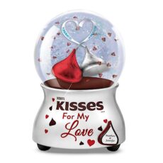 HERSHEY'S KISSES Romantic Personalized Musical Glitter Globe